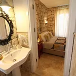 Kupina Hotel 2*