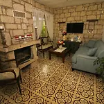 Hotel Kupina 2*