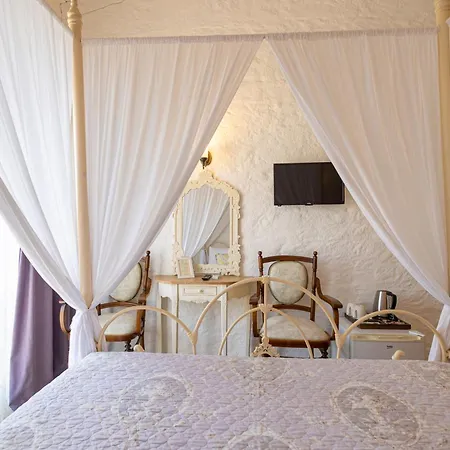 Kupina Hotel 2*